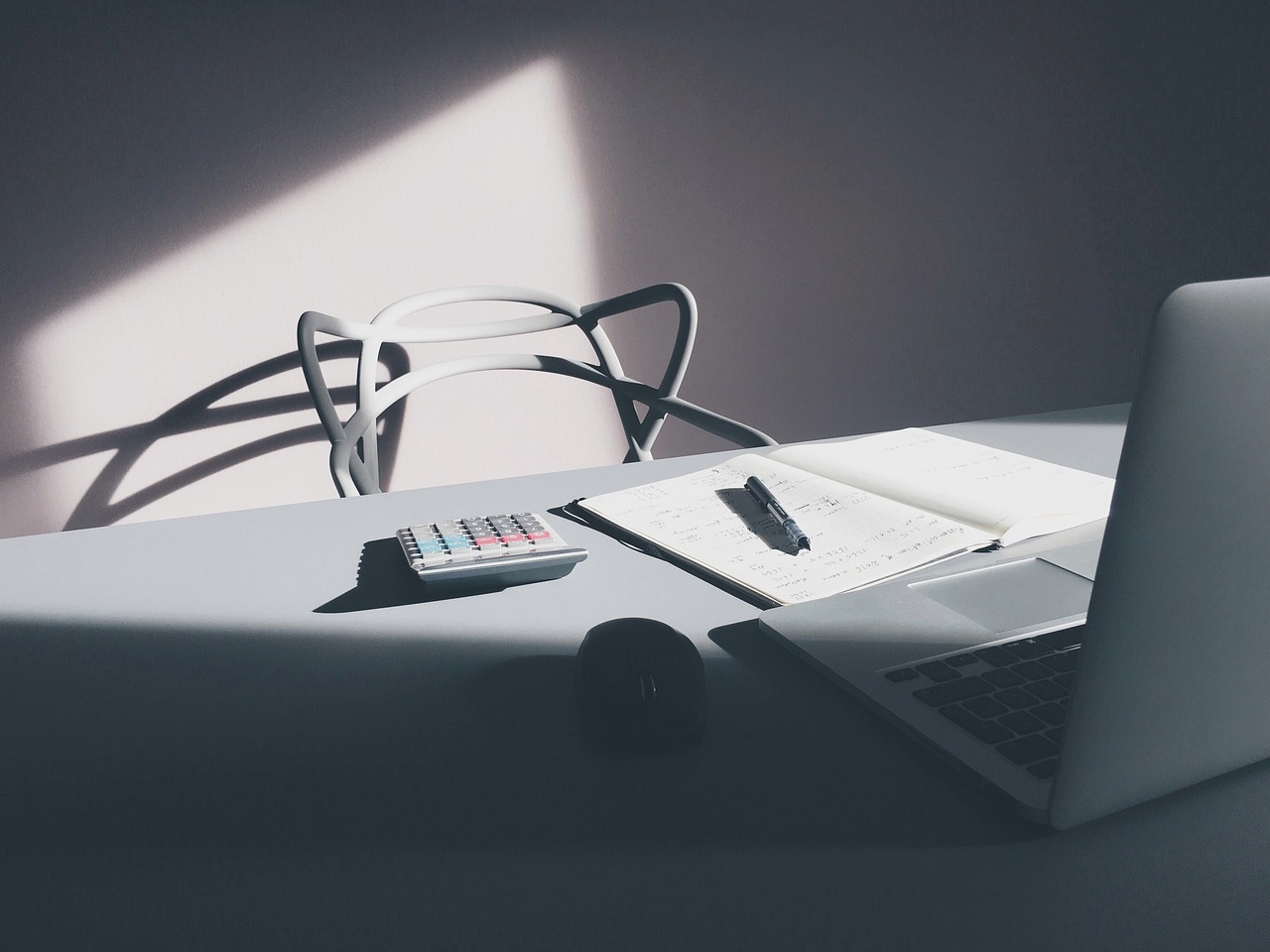 The Role of Research Questionnaires in Surveys